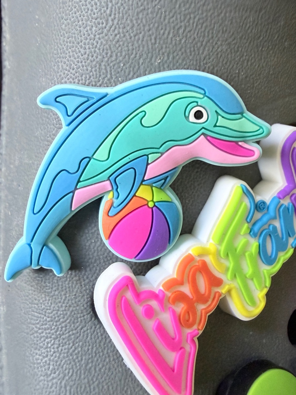 Lisa Frank x CROCS Jibbits + 2 Random Jibbits included (7 Total!) - Picture 6 of 10